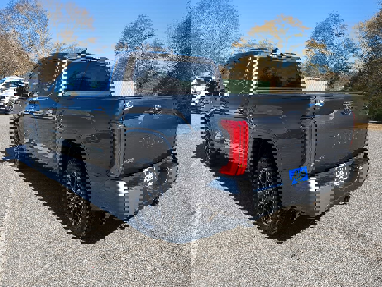 Used 2024 Toyota Tundra Limited image 5