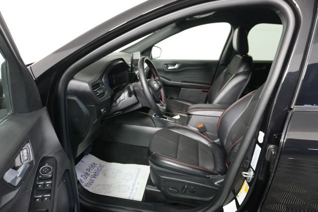 Certified 2025 Ford Escape ST-Line image 16