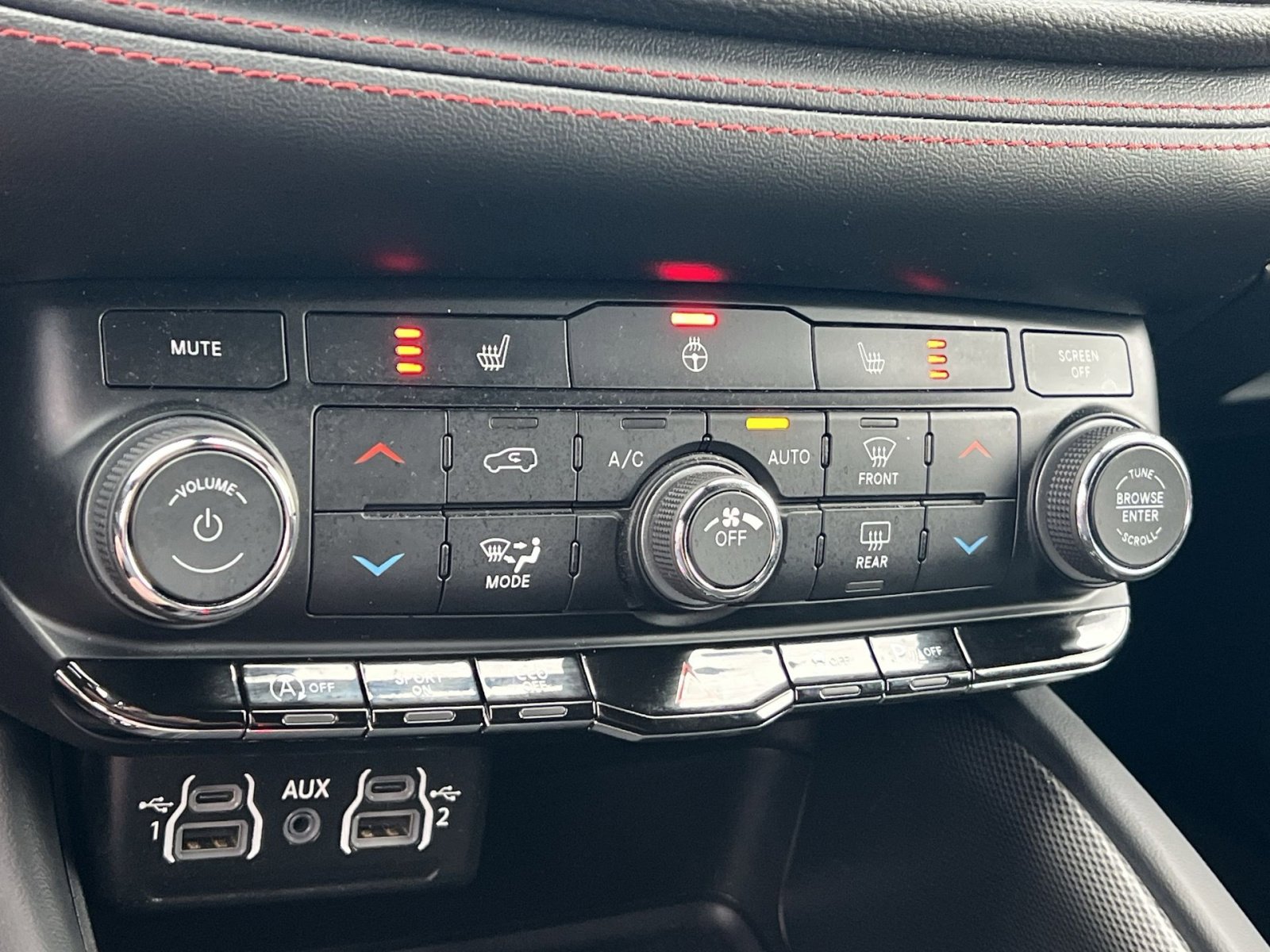 Used 2024 Dodge Durango GT AWD/4WD image 28