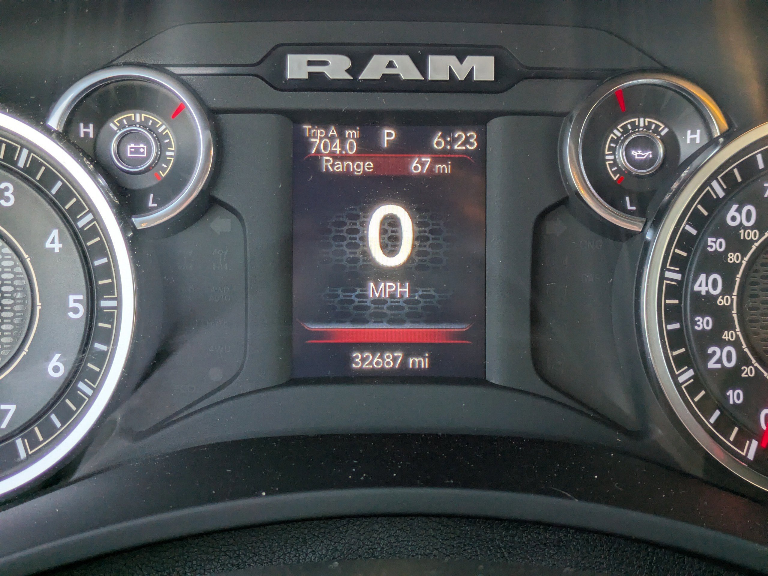 Used 2024 RAM 2500 Big Horn w/ Bed Utility Group image 25