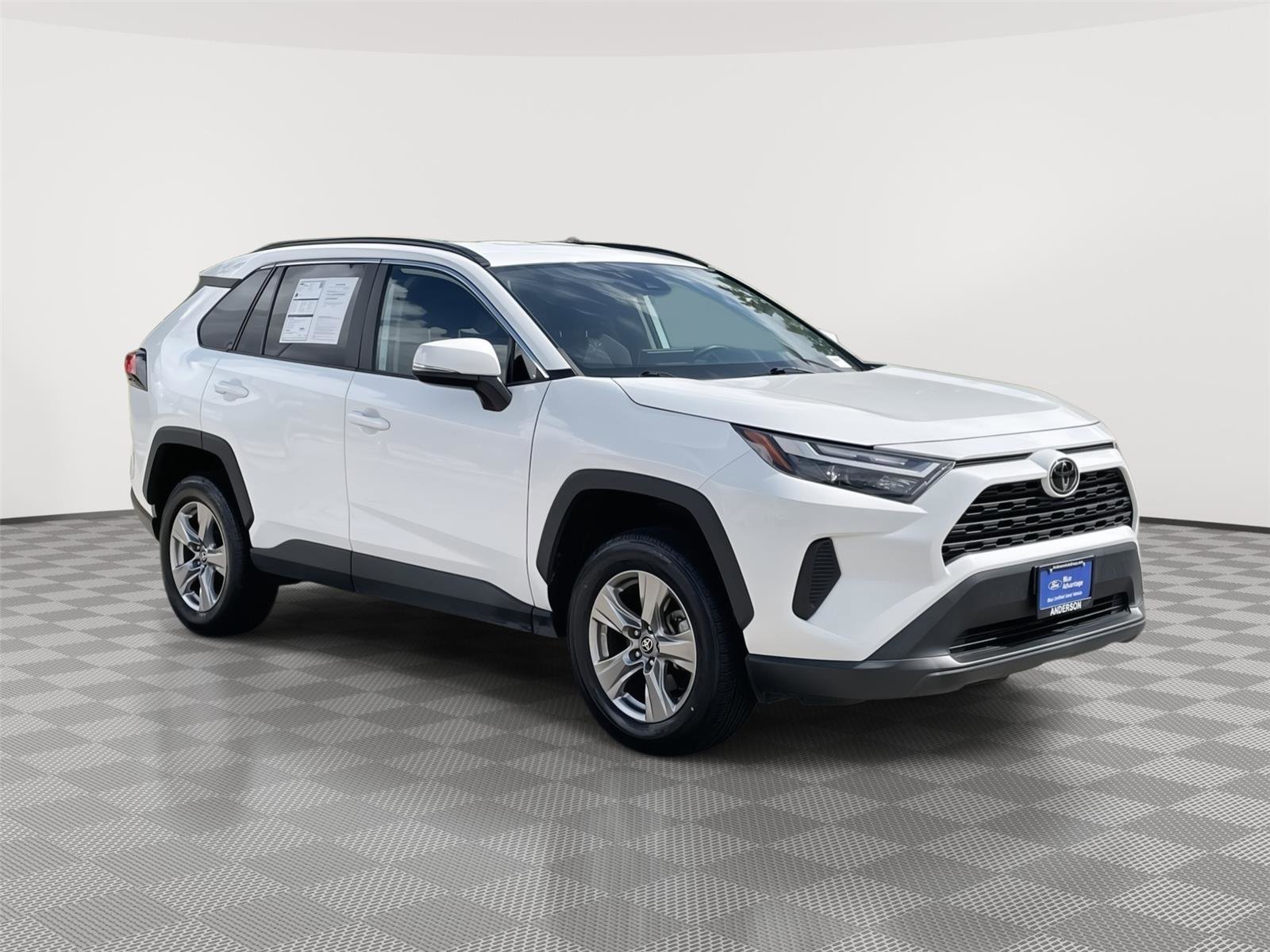 Used 2023 Toyota RAV4 XLE AWD/4WD image 5