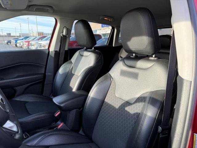 Used 2019 Jeep Compass Latitude AWD/4WD image 14