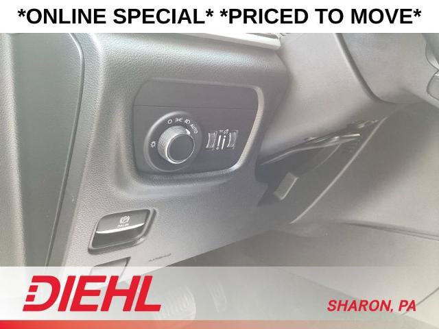 Used 2022 Jeep Grand Cherokee Laredo w/ Luxury Tech Group I AWD/4WD image 25