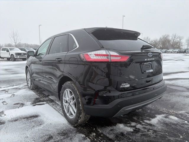 Certified 2024 Ford Edge SEL image 2