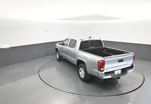 Used 2023 Toyota Tacoma SR AWD/4WD image 32