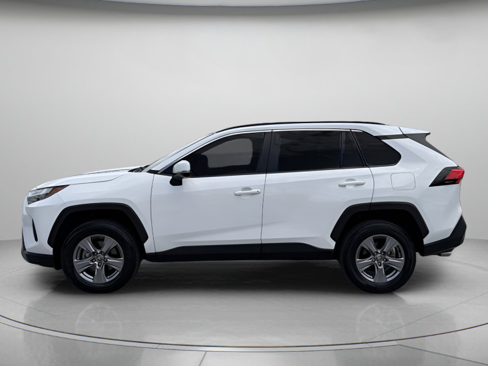 Used 2024 Toyota RAV4 XLE FWD image 5