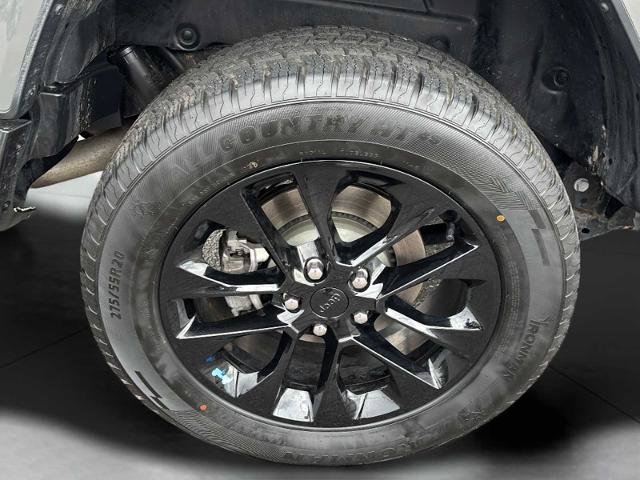 Used 2023 Jeep Wrangler Unlimited Sahara w/ Dual Top Group AWD/4WD image 38