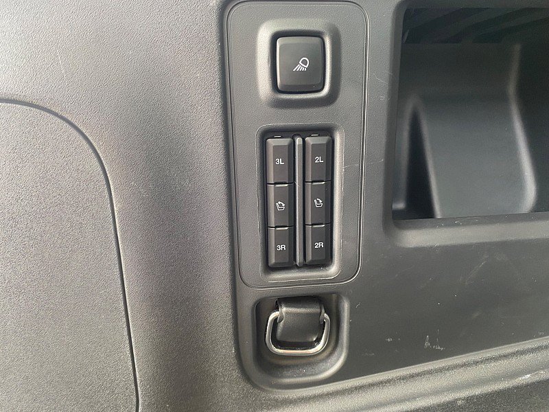 Certified 2025 Ford Expedition Active AWD/4WD image 46