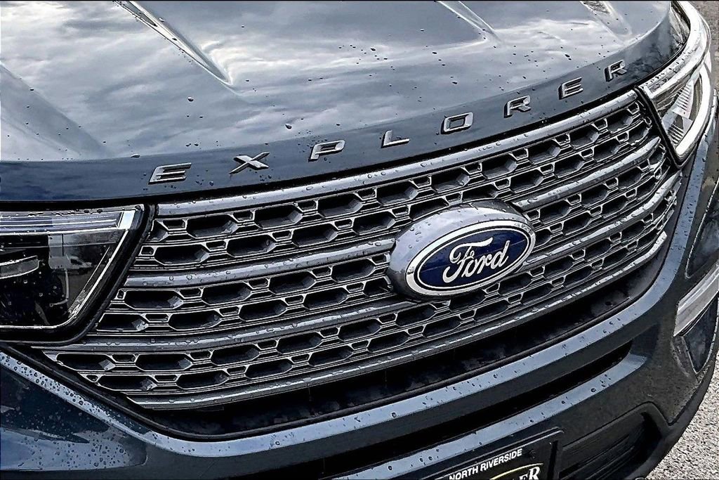 Certified 2023 Ford Explorer XLT w/ Equipment Group 202A image 31