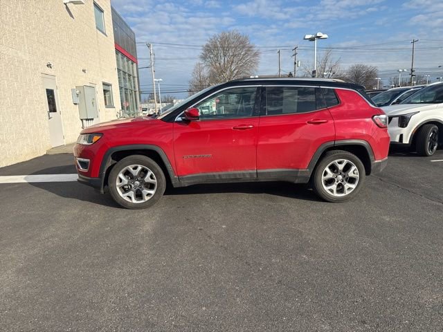 Used 2018 Jeep Compass Limited w/ Navigation Group image 3