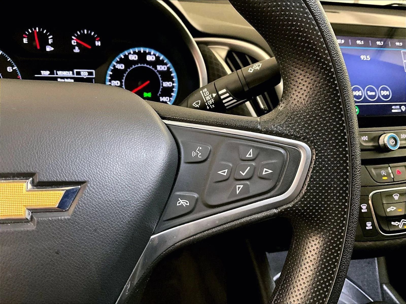 Used 2022 Chevrolet Malibu LS image 18