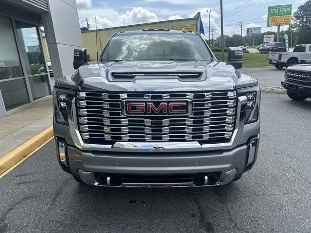 Used 2024 GMC Sierra 2500 Denali w/ Technology Package AWD/4WD image 2