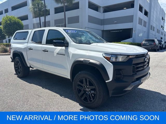 Used 2024 Chevrolet Colorado Trail Boss w/ Technology Package AWD/4WD image 1