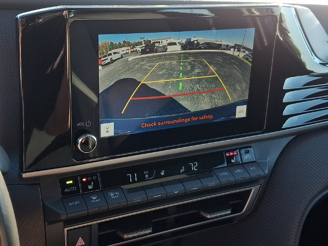 Used 2025 Toyota Camry SE w/ Convenience Package FWD image 18