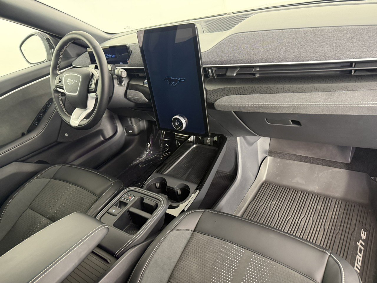 Certified 2025 Ford Mustang Mach-E GT AWD/4WD image 11