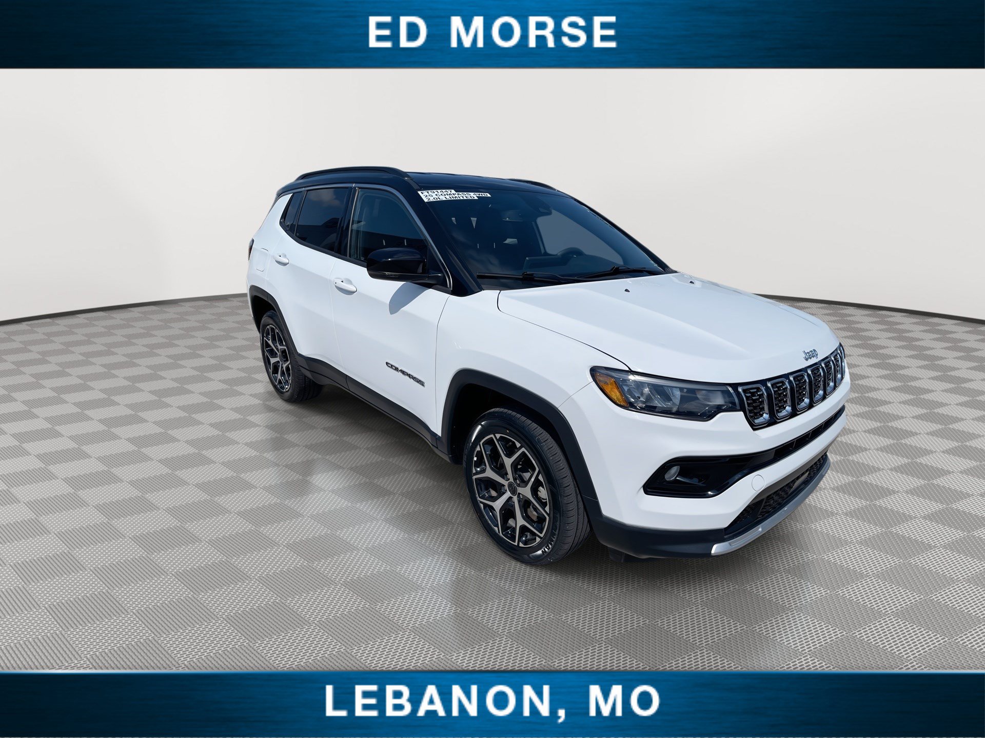 Used 2025 Jeep Compass Limited AWD/4WD image 2