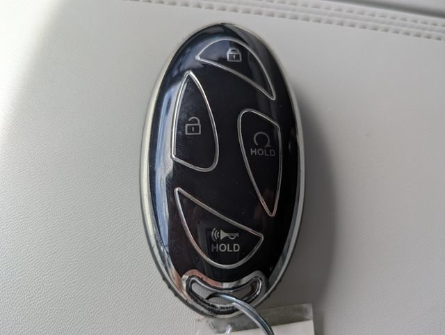 Used 2024 Hyundai Santa Fe Limited FWD image 29