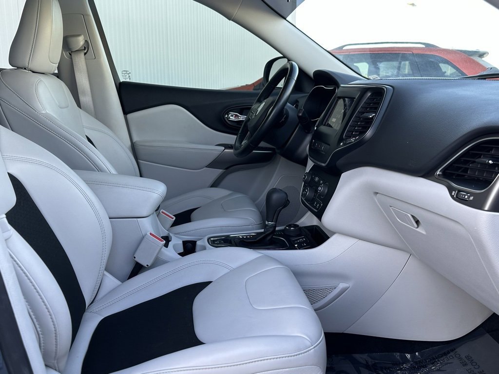 Used 2021 Jeep Cherokee Latitude Plus image 21