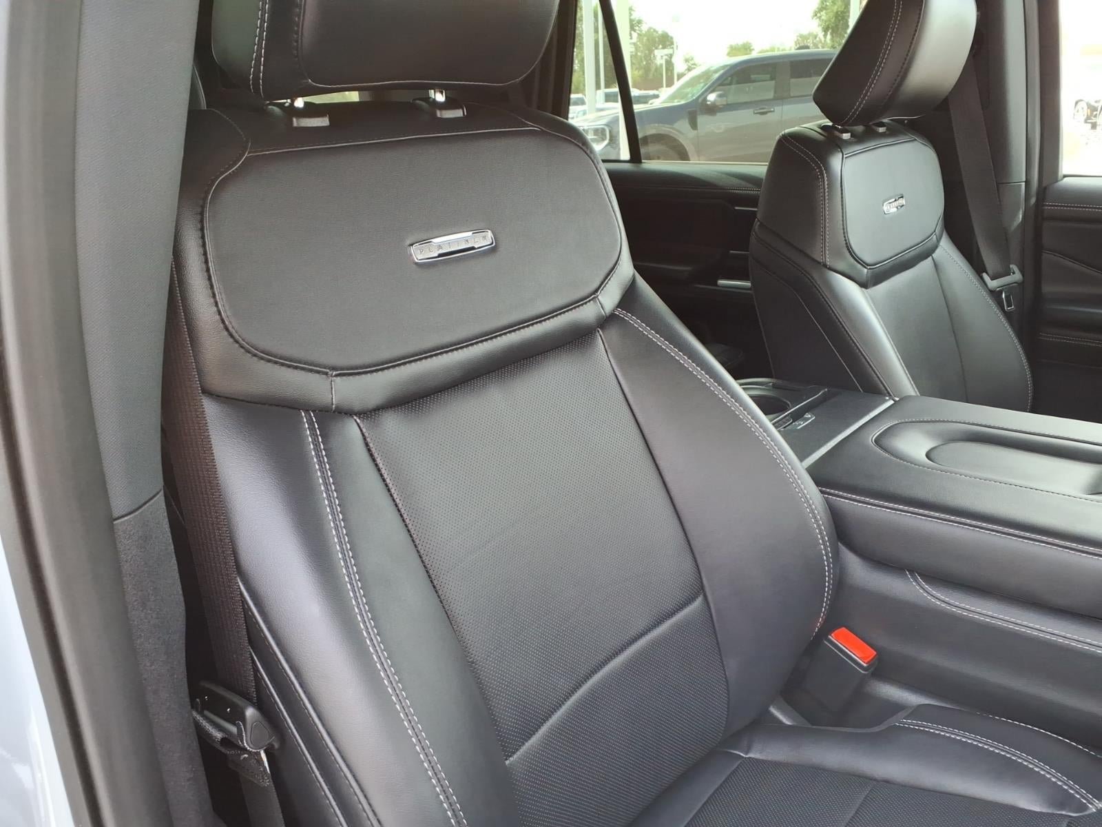 Certified 2025 Ford Expedition Platinum w/ Stealth Performance Package AWD/4WD image 12