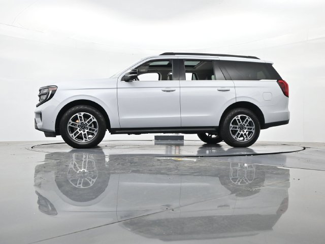 Certified 2025 Ford Expedition Active AWD/4WD image 41