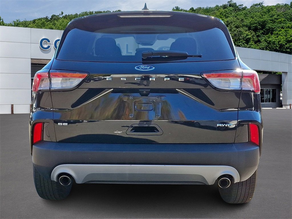 Certified 2022 Ford Escape SE w/ Convenience Package image 3