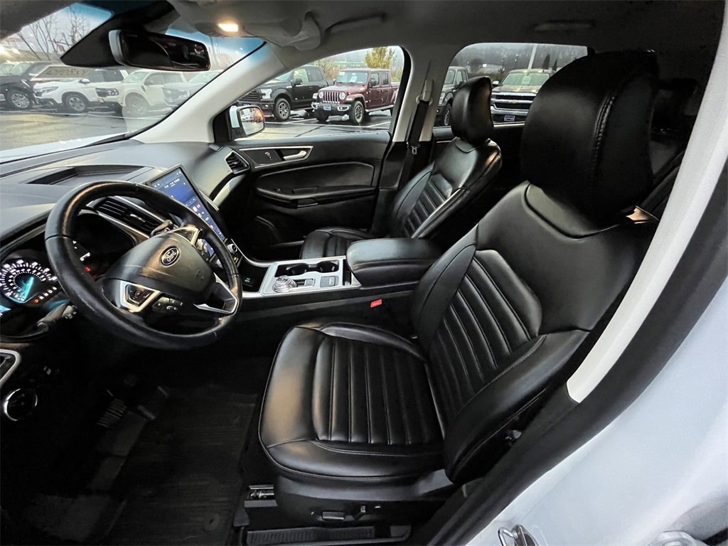 Certified 2024 Ford Edge SEL w/ Convenience Package image 11
