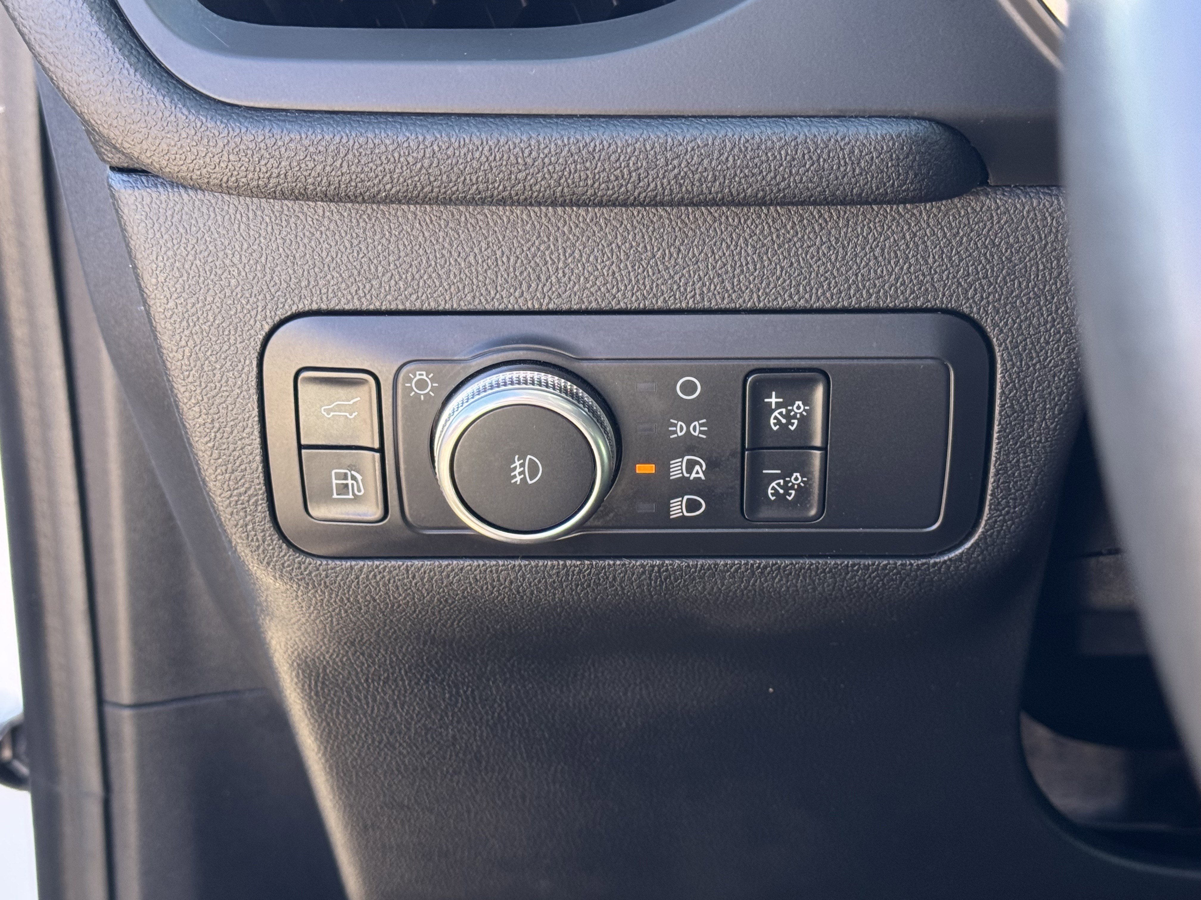 Certified 2021 Ford Escape SEL image 23