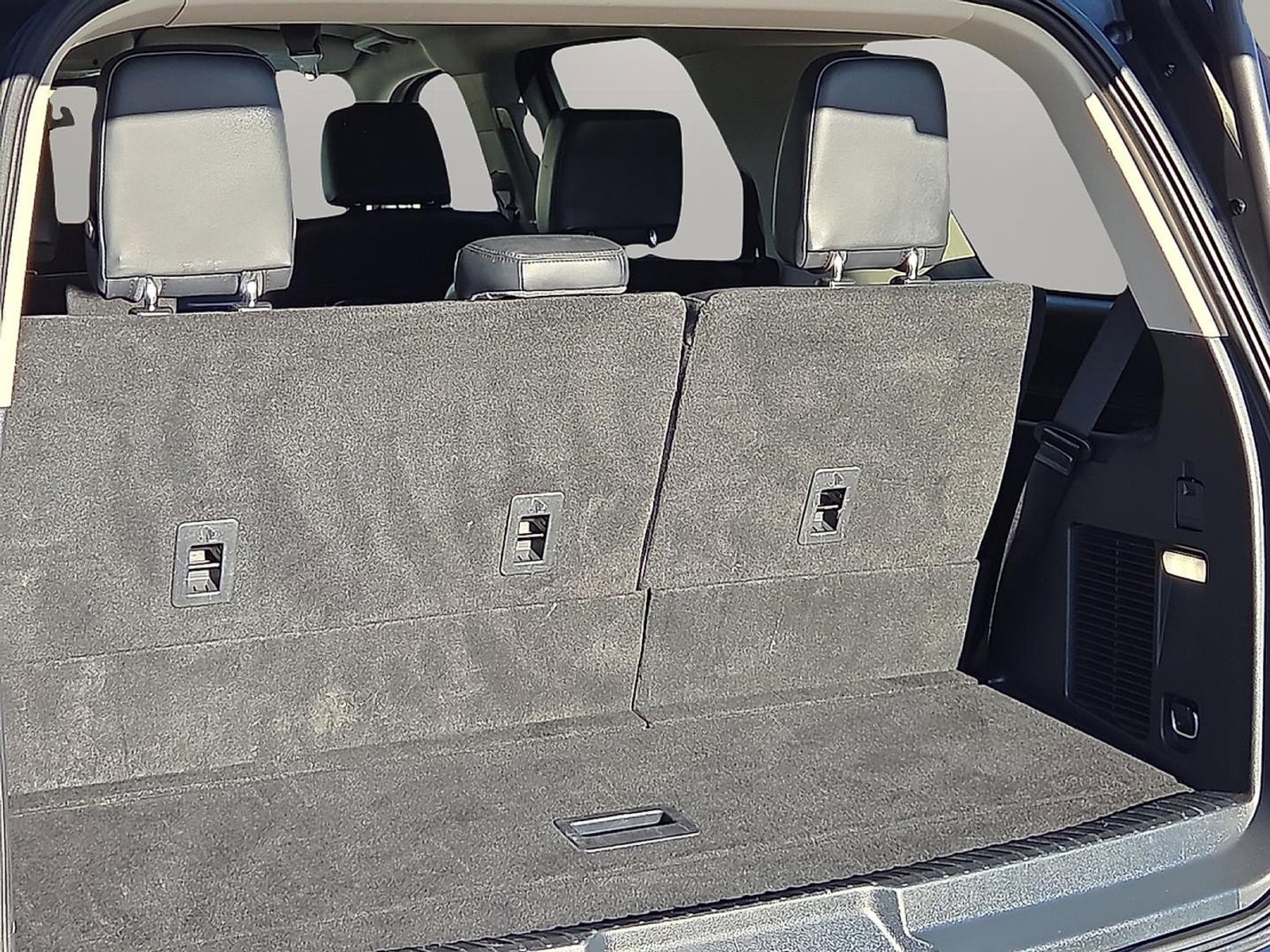 Certified 2024 Ford Expedition XLT image 8