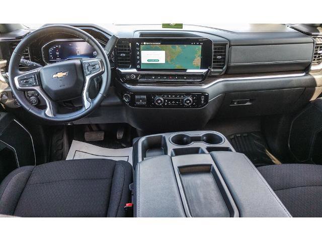 Used 2025 Chevrolet Silverado 2500 LT w/ Convenience Package image 16