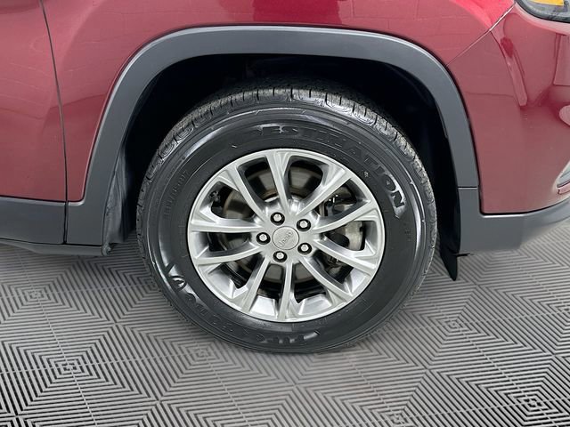 Used 2019 Jeep Cherokee Latitude Plus w/ Comfort/Convenience Group image 23