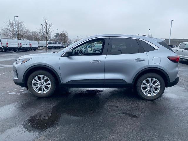 Certified 2024 Ford Escape Active image 2