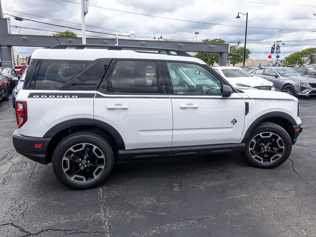 Certified 2023 Ford Bronco Sport Outer Banks w/ Tech Package AWD/4WD image 9