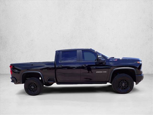 Used 2024 Chevrolet Silverado 2500 ZR2 w/ Technology Package AWD/4WD image 5