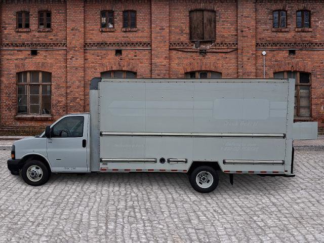Used 2021 GMC Savana 3500 Extended w/ Power Convenience Package RWD image 7