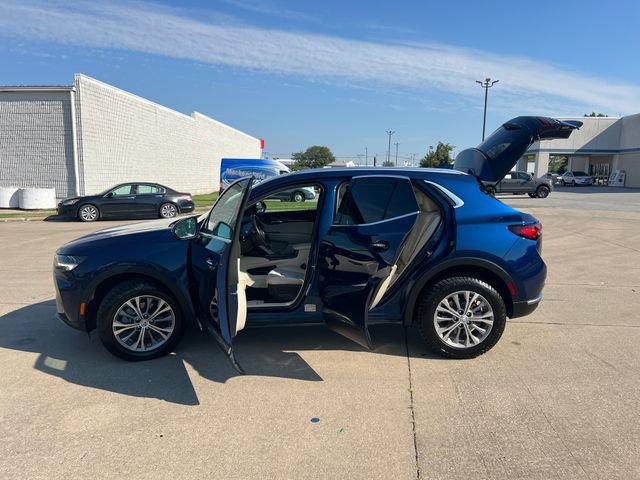 Used 2023 Buick Envision Preferred FWD image 4
