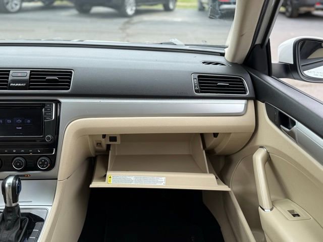 Used 2019 Volkswagen Passat 2.0T Wolfsburg w/ Wheels & Sunroof Package image 43