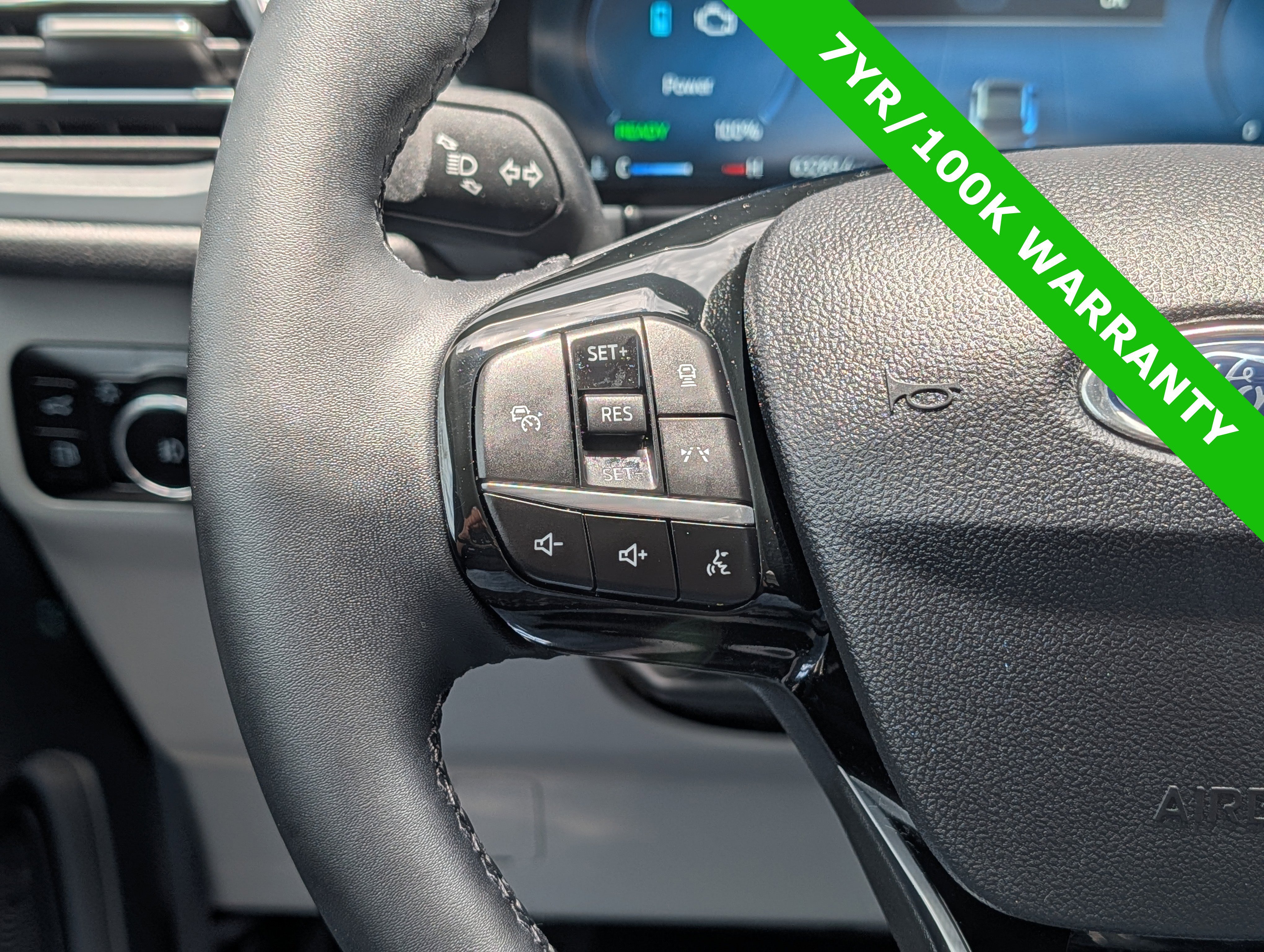 Certified 2023 Ford Escape Platinum FWD image 25