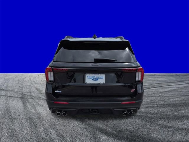 Certified 2025 Ford Explorer ST RWD image 5