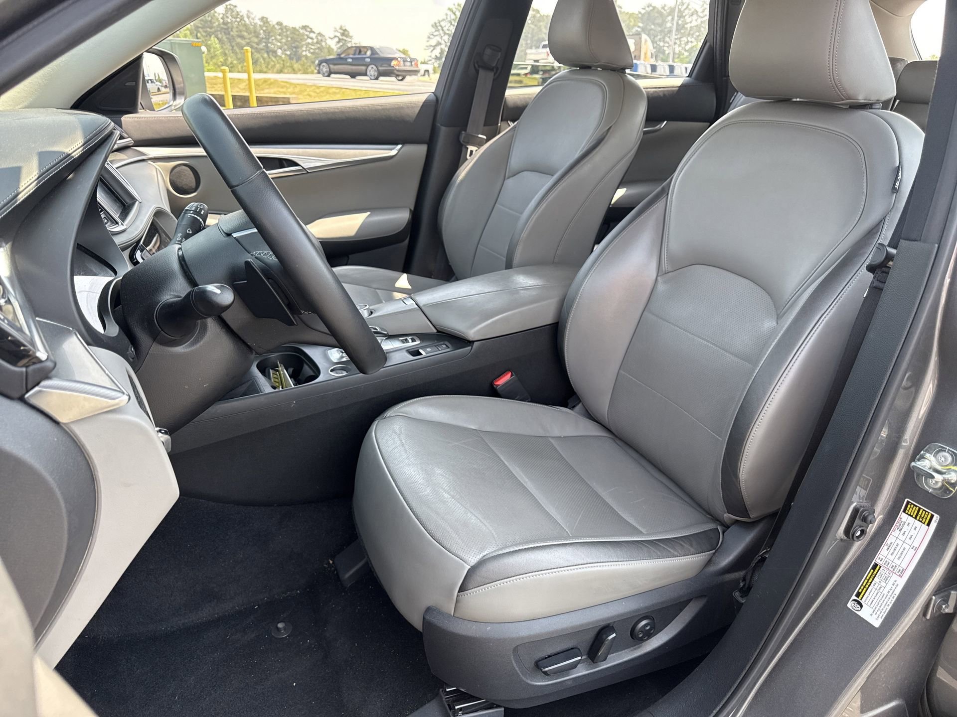 Used 2023 INFINITI QX50 Luxe image 13