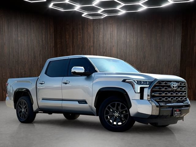 Used 2022 Toyota Tundra Platinum RWD image 1