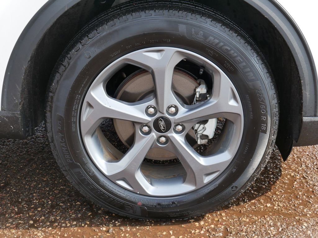 Certified 2025 Ford Escape ST-Line AWD/4WD image 7