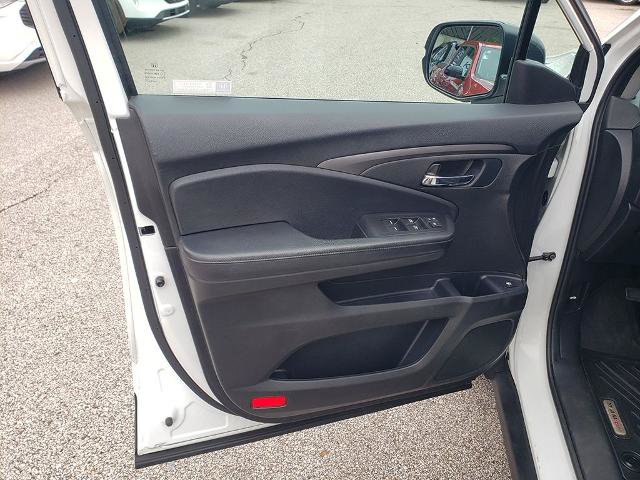 Used 2020 Honda Pilot LX image 10