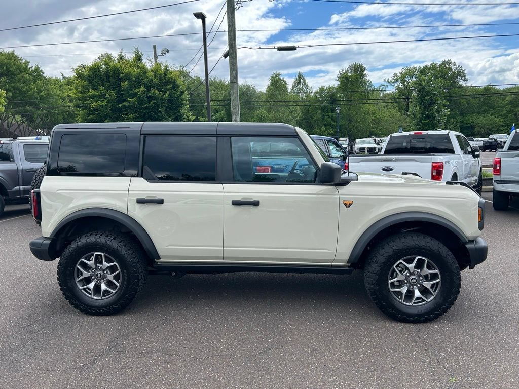 Certified 2025 Ford Bronco Badlands AWD/4WD image 4