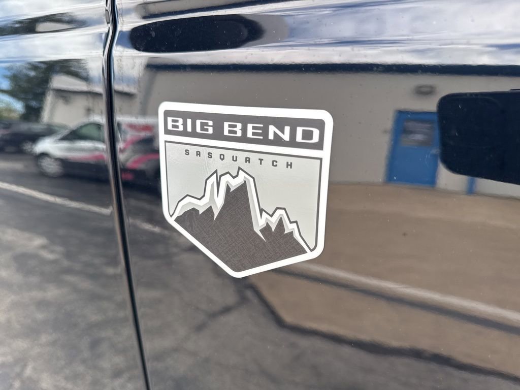 Certified 2023 Ford Bronco Big Bend w/ Sasquatch Package AWD/4WD image 40