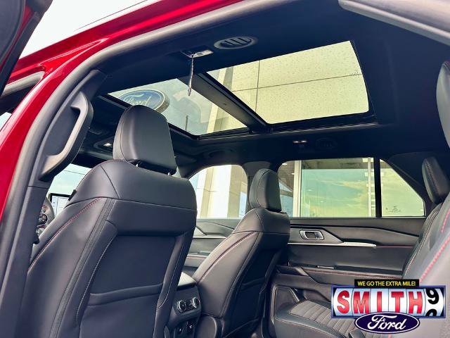 Certified 2025 Ford Explorer ST-Line w/ Premium Package AWD/4WD image 29