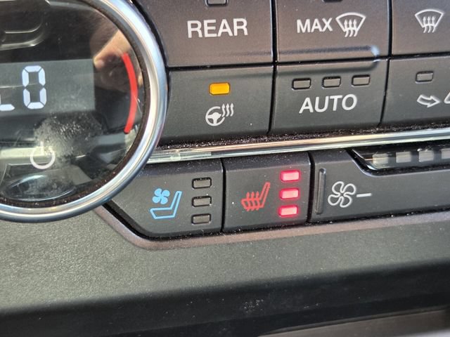 Certified 2019 Ford Expedition XLT w/ Equipment Group 202A RWD image 23