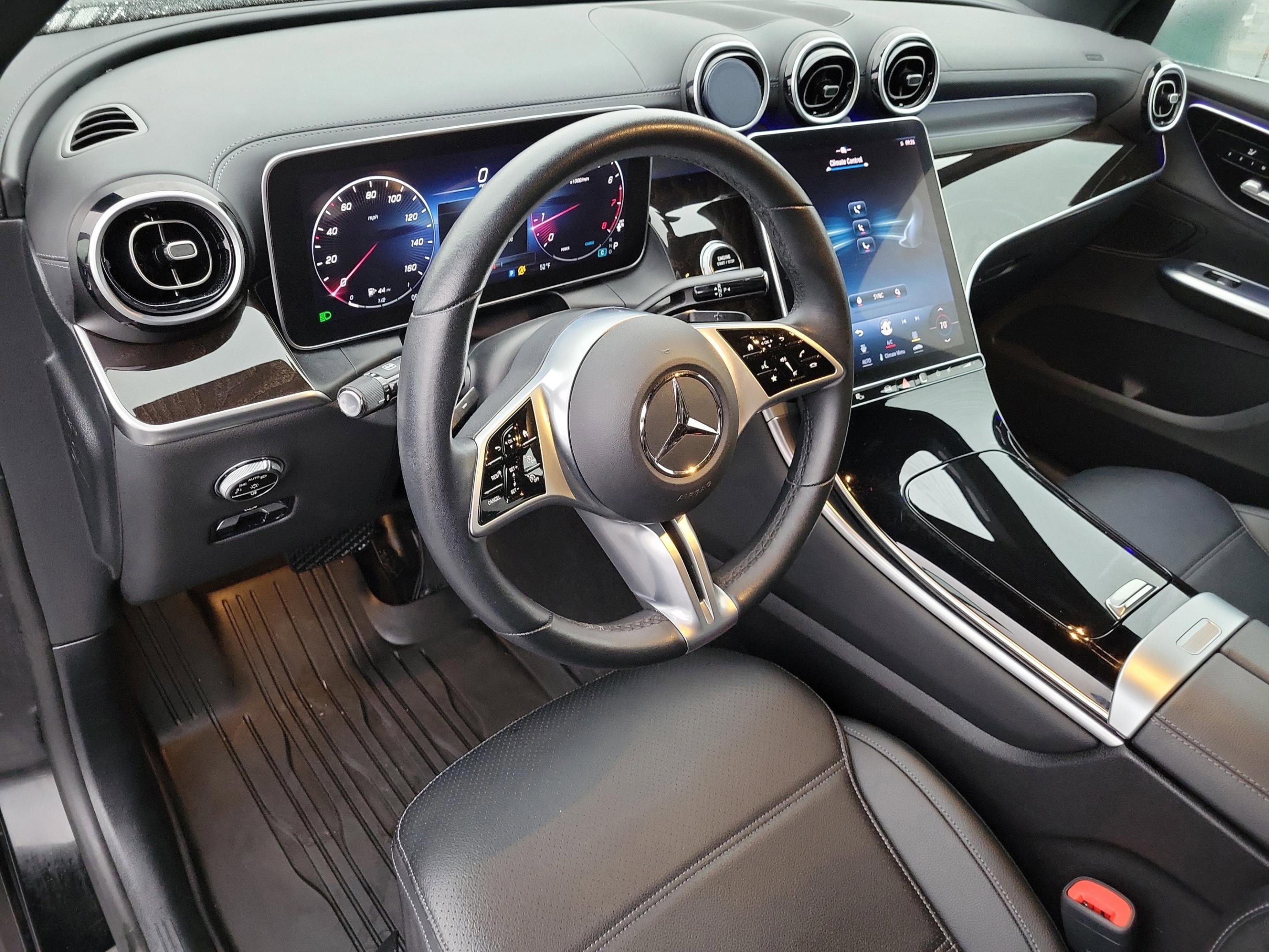 Used 2023 Mercedes-Benz GLC 300 GLC 300 image 13