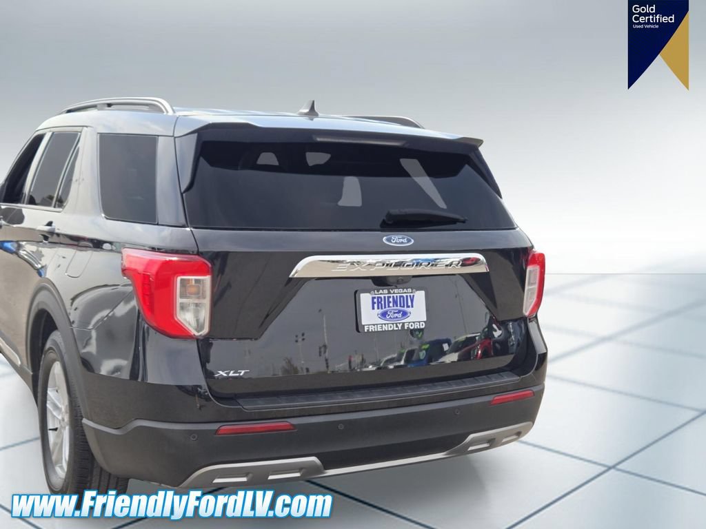 Certified 2024 Ford Explorer XLT w/ Equipment Group 202A RWD image 5