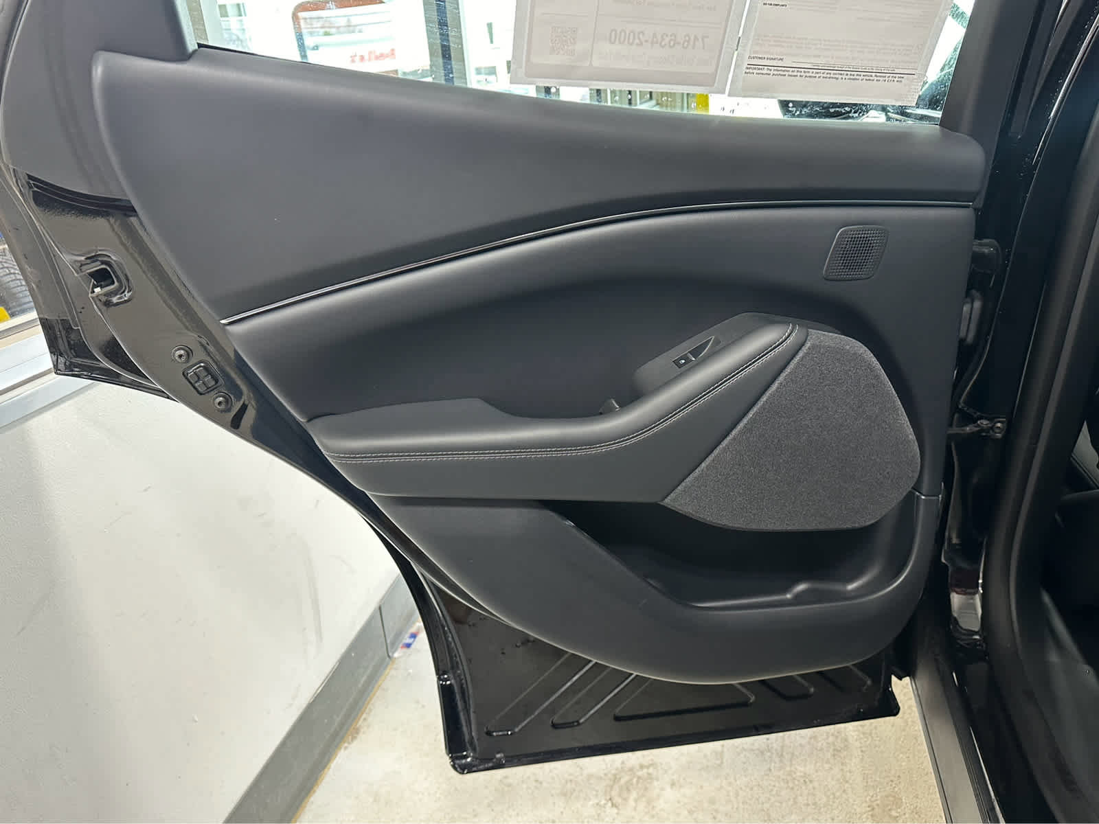 Certified 2025 Ford Mustang Mach-E Premium image 31