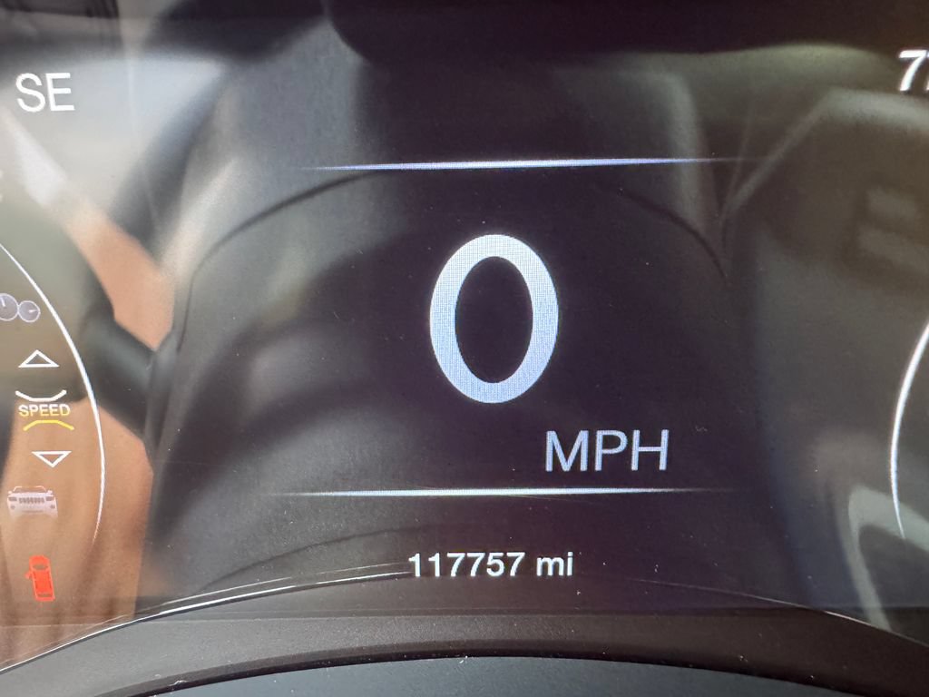 Used 2018 Jeep Grand Cherokee Altitude AWD/4WD image 25